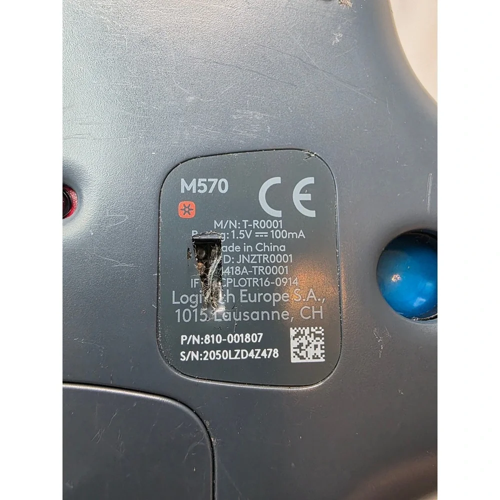 Logitech M570‎ Wireless Trackball Mouse Ergonomic Black Blue 910-001799
